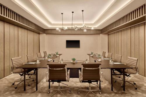 Sheraton Colombo gallery photo 1 of 3